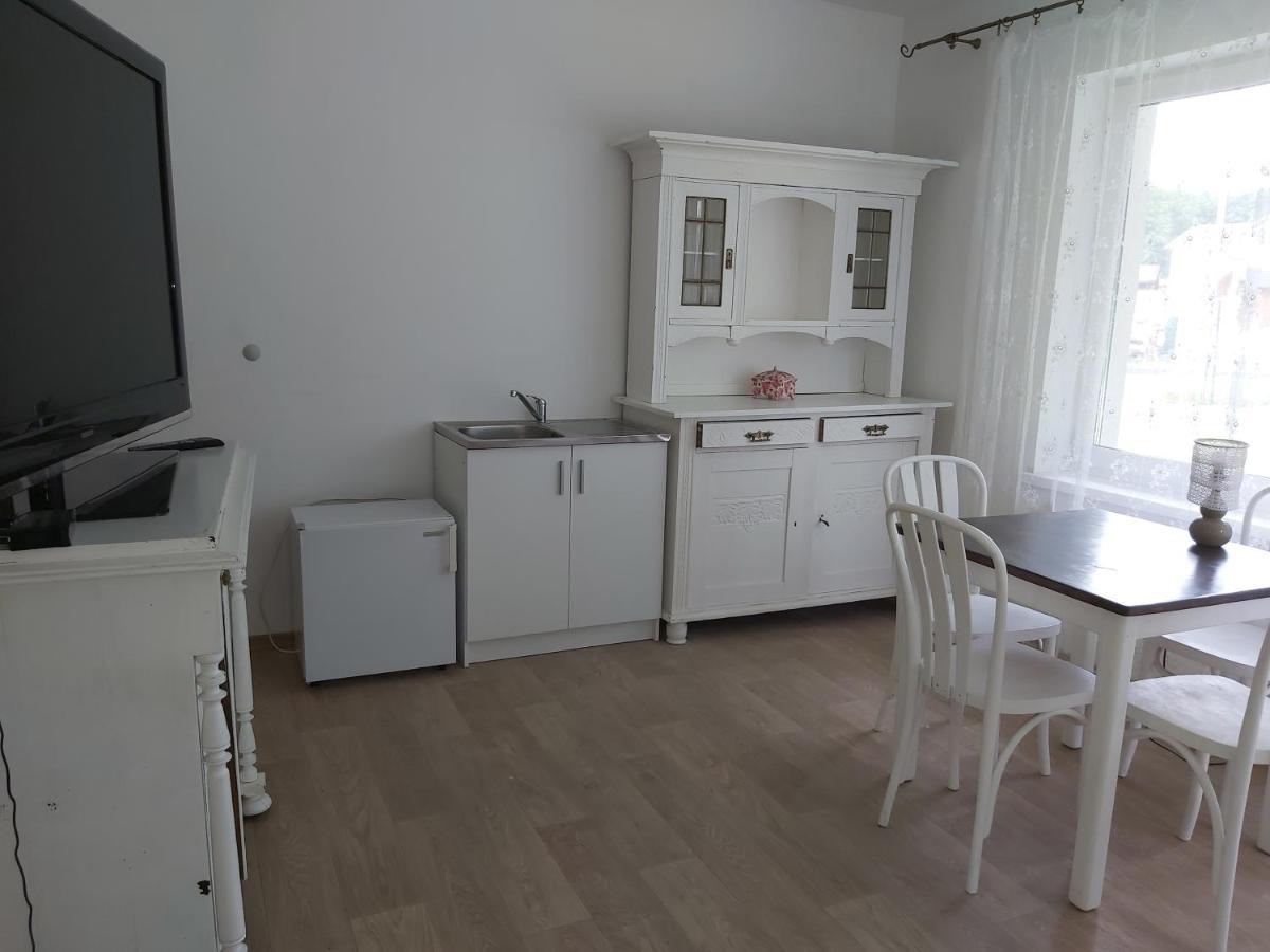 Willa Wieniotowo Apartamenty Przy Lesie I Plazy Ap Am Wald Und Strand 尤斯托尼莫斯基 外观 照片
