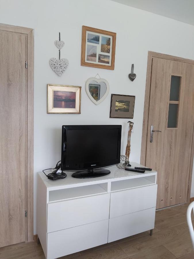 Willa Wieniotowo Apartamenty Przy Lesie I Plazy Ap Am Wald Und Strand 尤斯托尼莫斯基 外观 照片