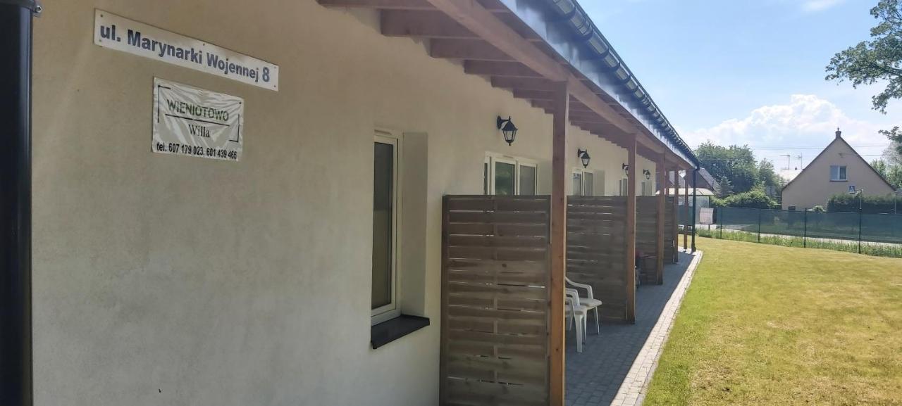 Willa Wieniotowo Apartamenty Przy Lesie I Plazy Ap Am Wald Und Strand 尤斯托尼莫斯基 外观 照片