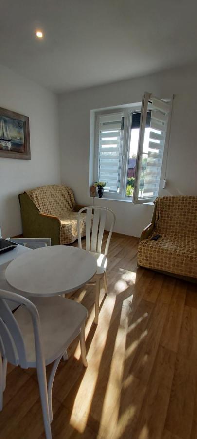 Willa Wieniotowo Apartamenty Przy Lesie I Plazy Ap Am Wald Und Strand 尤斯托尼莫斯基 外观 照片